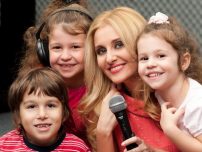 Alina Sorescu deschide Atelierul de Muzica si Prezenta Scenica pentru copii